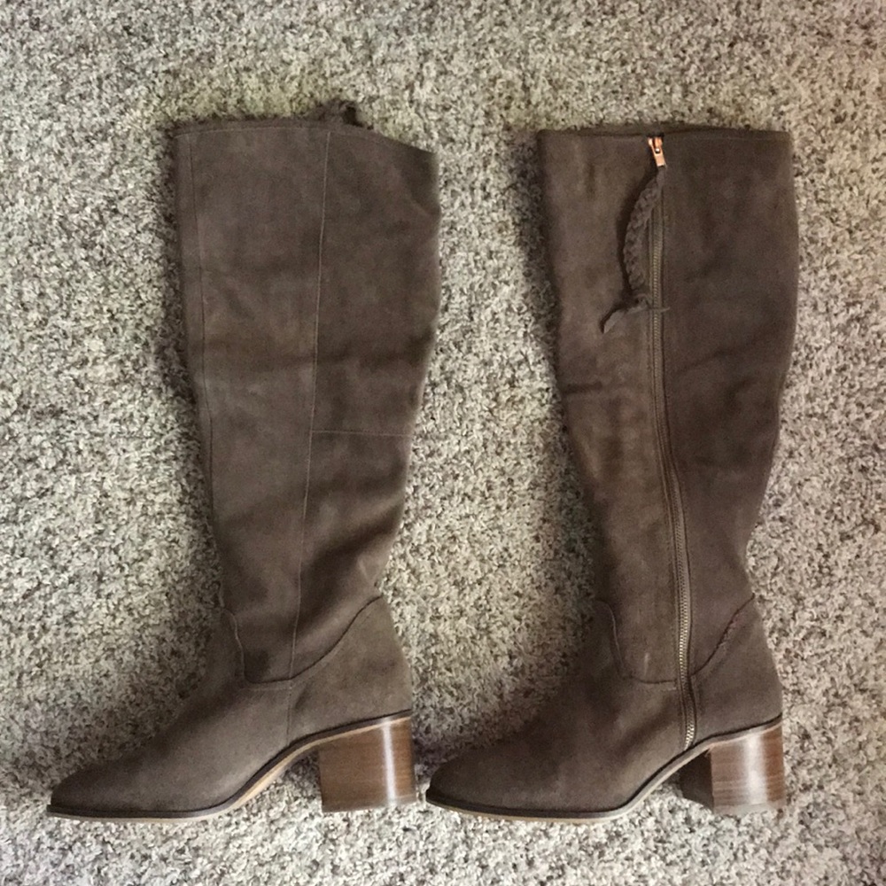 Knee high taupe suede Steve Madden boots